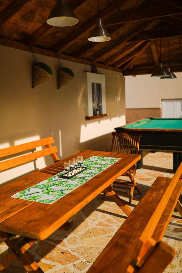Luka Villa Pridraga Bagian luar foto